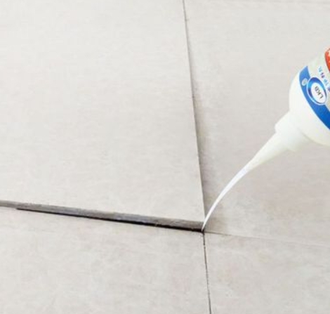 新郑瓷砖空鼓维修公司分享卫生间瓷砖脱落的原因可能有以下几点
